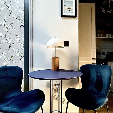 Central Brighton Stylish Studio Apartment Екстер'єр фото